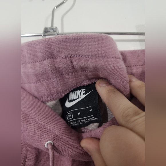 Nike joggers - Picture 2 of 7